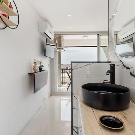 Village Naturiste R4n - Le Bacchus Heliopolis Luxe شقة
